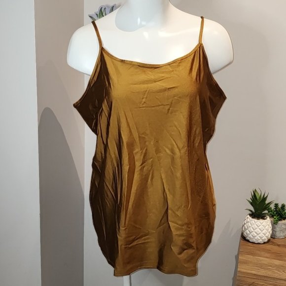 Torrid - Shiny Nylon Scoop Neck Cami in Bronze - Picture 2 of 12